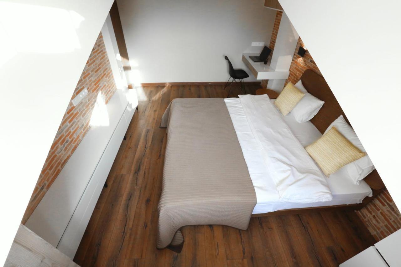 Hotelise I Cascade Loft Apartment 耶烈万 外观 照片