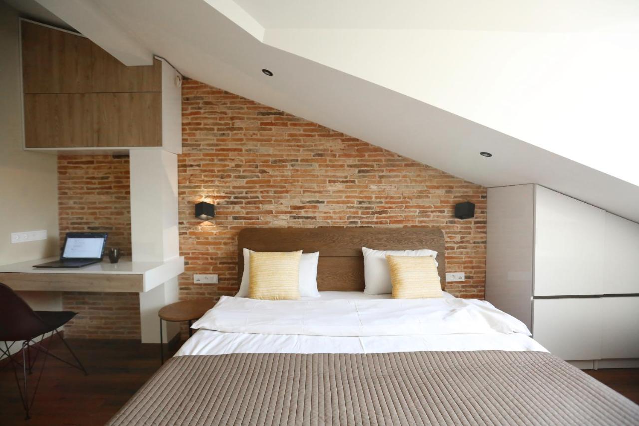 Hotelise I Cascade Loft Apartment 耶烈万 外观 照片